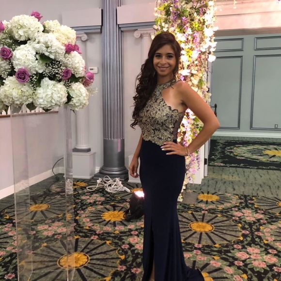 Meet your Posher, Eman - Picture 1 of 1